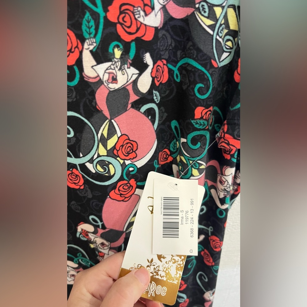 Lularoe Disney Irma. Queen of hearts size s